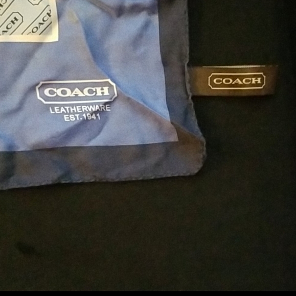 Scarf - Picture 2 of 10